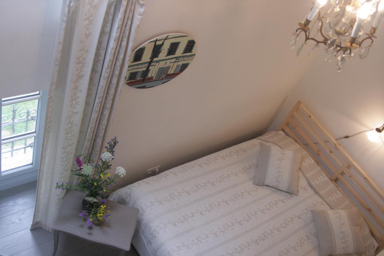 Domaine Des Douves Bed & Breakfast Ancy-le-Franc Екстериор снимка