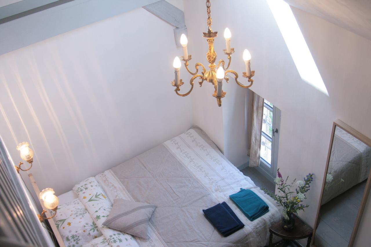 Domaine Des Douves Bed & Breakfast Ancy-le-Franc Екстериор снимка