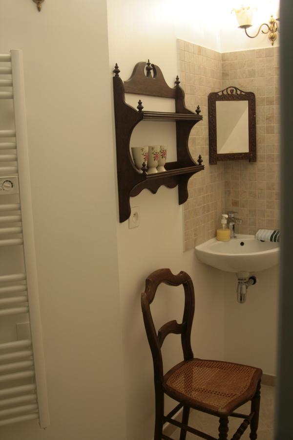 Domaine Des Douves Bed & Breakfast Ancy-le-Franc Екстериор снимка