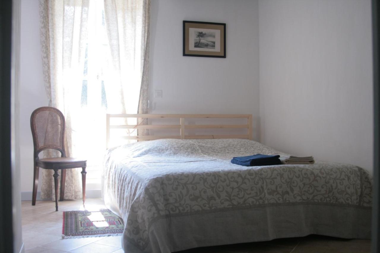 Domaine Des Douves Bed & Breakfast Ancy-le-Franc Екстериор снимка