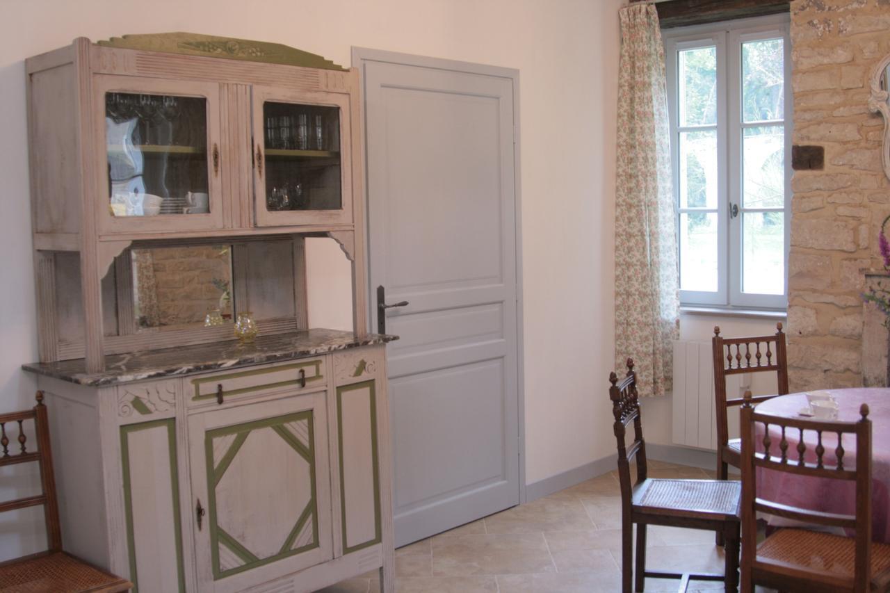 Domaine Des Douves Bed & Breakfast Ancy-le-Franc Екстериор снимка